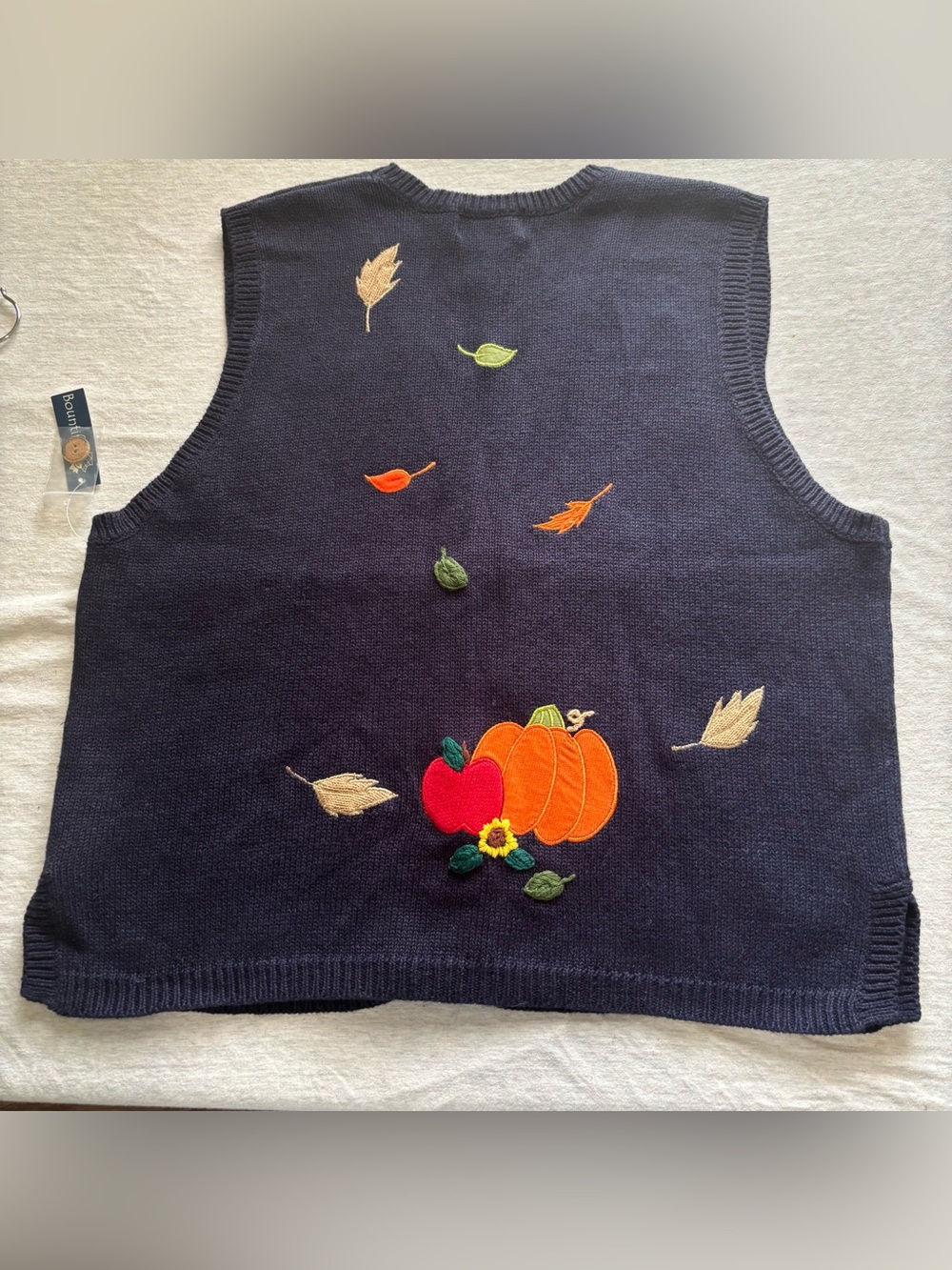 Mandal Bay NWT Harvest Embroidered Knit Vest Pumpkin Cornucopia Size L - Picture 3 of 7